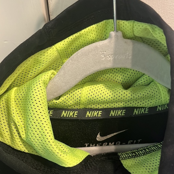 Nike thermal fit hoodie - Picture 2 of 6